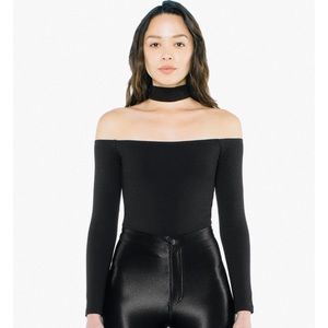 Mid-length choker top